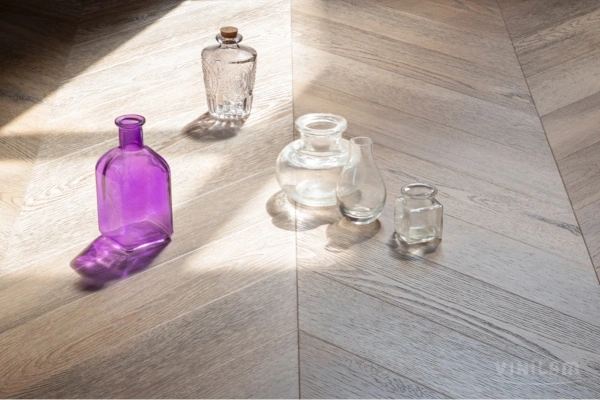 Кварцвиниловая плитка VINILAM PARQUET CHEVRON RI153616CL4 Шеврон Шампань Glue